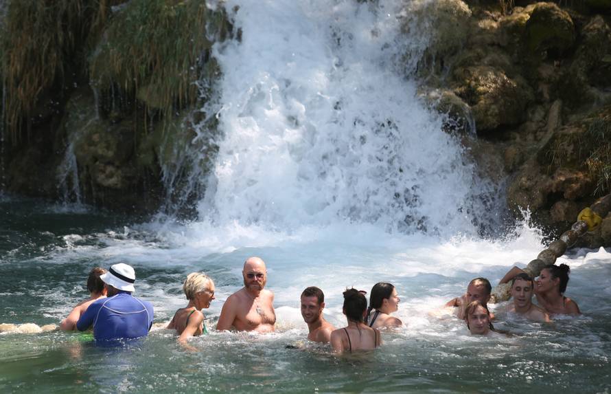 Ljepote Nacionalnog parka Krka i tijekom turistiÄke sezone zaista oÄaravaju