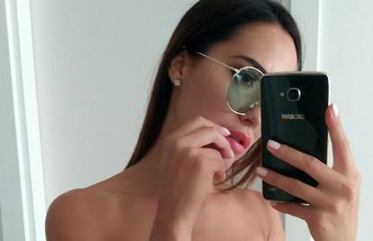 Lana seksi 'fotkom' obilježila 250.000 fanova na Instagramu