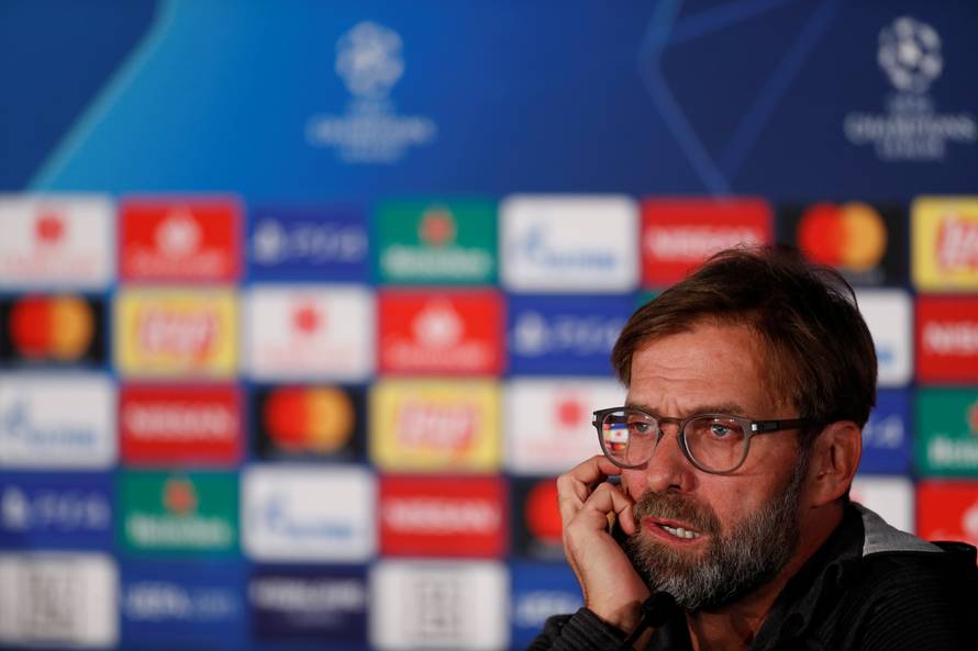 Klopp poludio na prevoditelja: 'Ili slušajte ili ću ja prevoditi!'