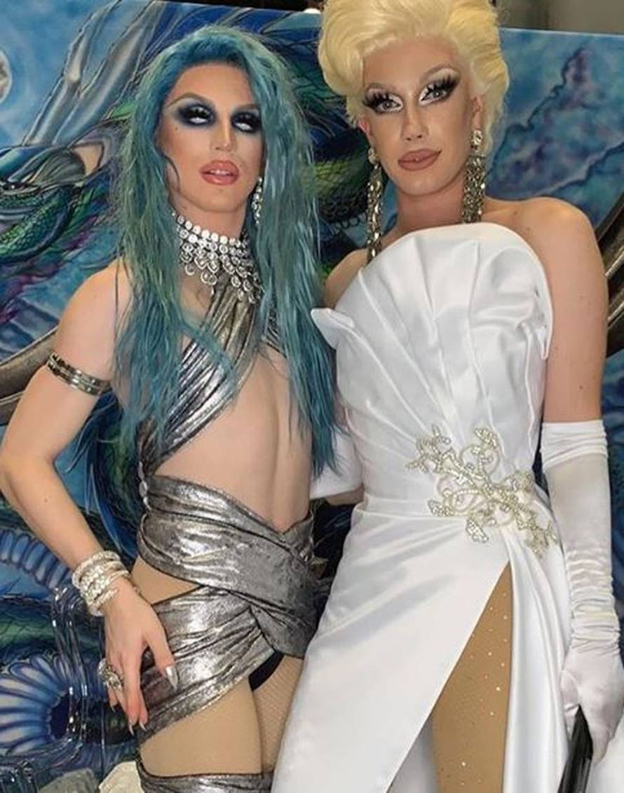 Perje, šljokice, štikle: U SAD-u glamurozan party muškaraca