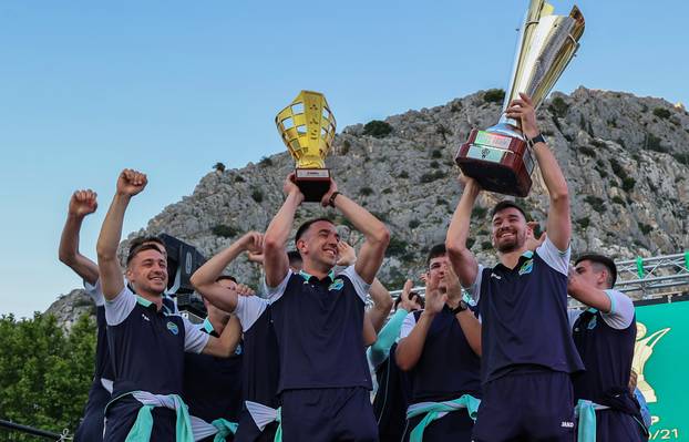 Omiš: Doček HMNK Olmisum