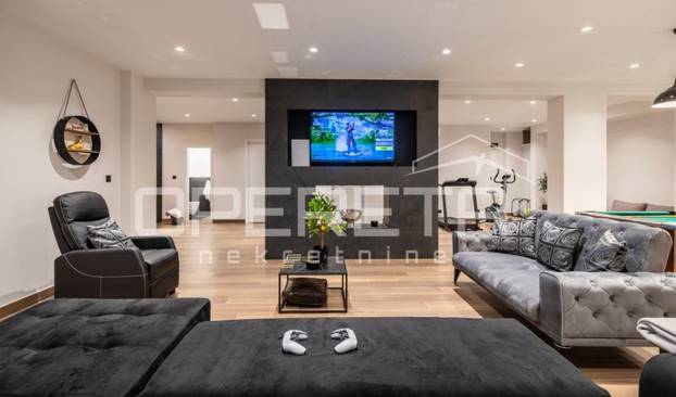 Koliko vrijedi luksuz? Cijena ove vile u Makarskoj sve govori