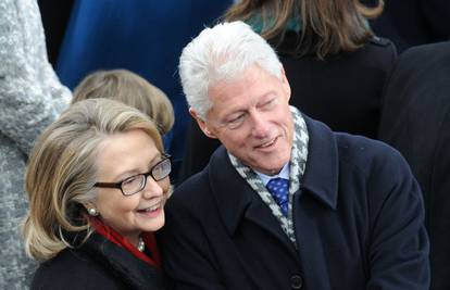 Krvi je bilo posvuda: Hillary je pogodila Billa knjigom u glavu
