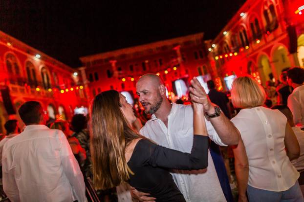 Split: Na drugoj večeri Splitskog Festivala nastupili su TBF i Jazz orkestar HRT-a