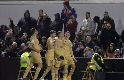 Barcelona helikopterima stigla u Ceutu i 'petardirala' ih, Real preokretom slomio Villarreal