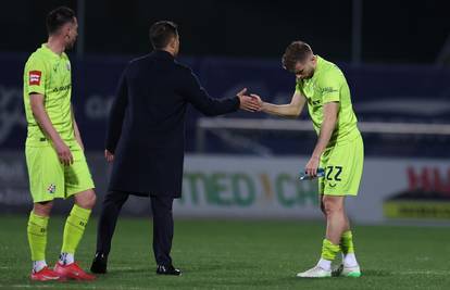 Ovaj potez Cannavara začudio je mnoge. Uveo je u igru igrača koji je već imao žuti karton?!