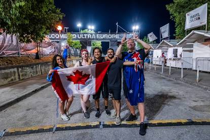 FOTO Partijaneri se zagrijavaju za zadnju noć Ultre u Splitu: Evo kakva je atmosfera na festivalu