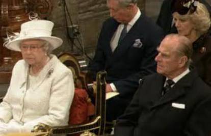 Britanski kraljevski par proslavio 60 godina braka