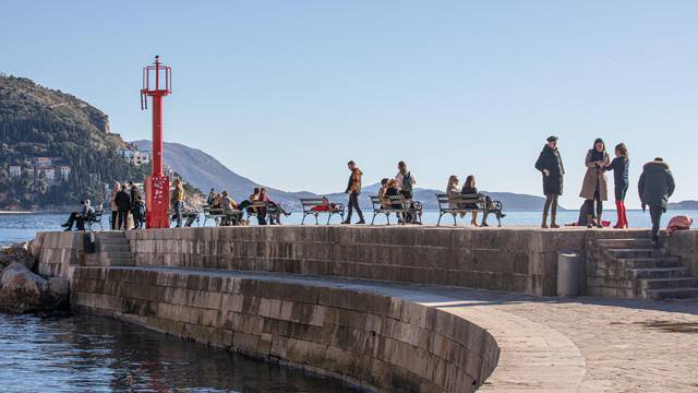 Na jugu Hrvatske, u Dubrovniku, kao da je drugo godišnje doba