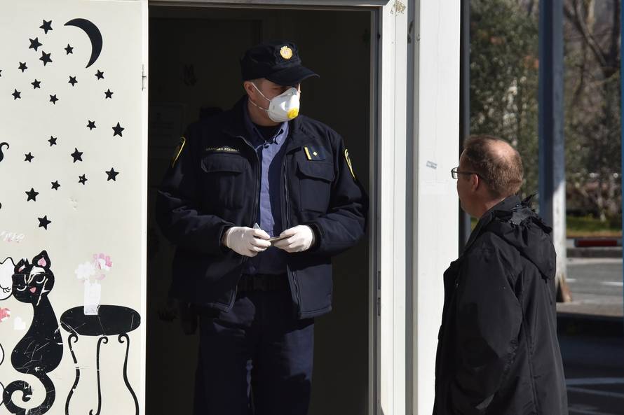 Na GP Plovanija postavljen kontejner Sanitarne inspekcije koja izdaje rješenja o samoizolaciji