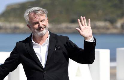 Glumac Sam Neill progovorio o borbi sa zloćudnom bolesti: 'Živ sam i vraćam se na snimanje...'