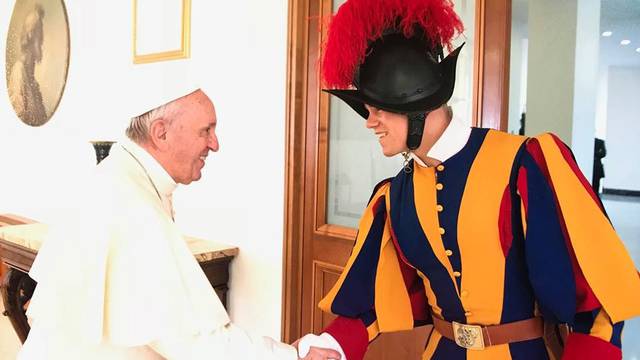 Hrvat Papin čuvar: 'Franjo ima nevjerojatnu energiju i toplinu'