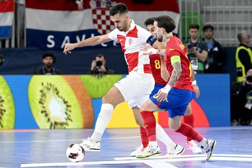 Hrvatska - &Scaron;panjolska 1-2: Ba&scaron; &scaron;teta, ali glavu gore! Futsala&scaron;i &cacute;e se boriti za bron&ccaron;anu medalju