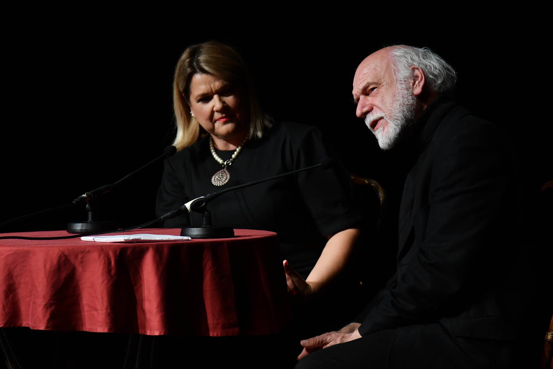 Zagreb: Premijera dokumentarnog filma "Oreol mikrokozma" scenarista i redatelja Dimitrija Popovića