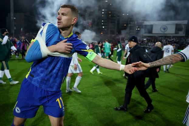 Zenica: Slavlje igrača Bosne i Hercegovine nakon što su svladali Italiju jedanaestercima