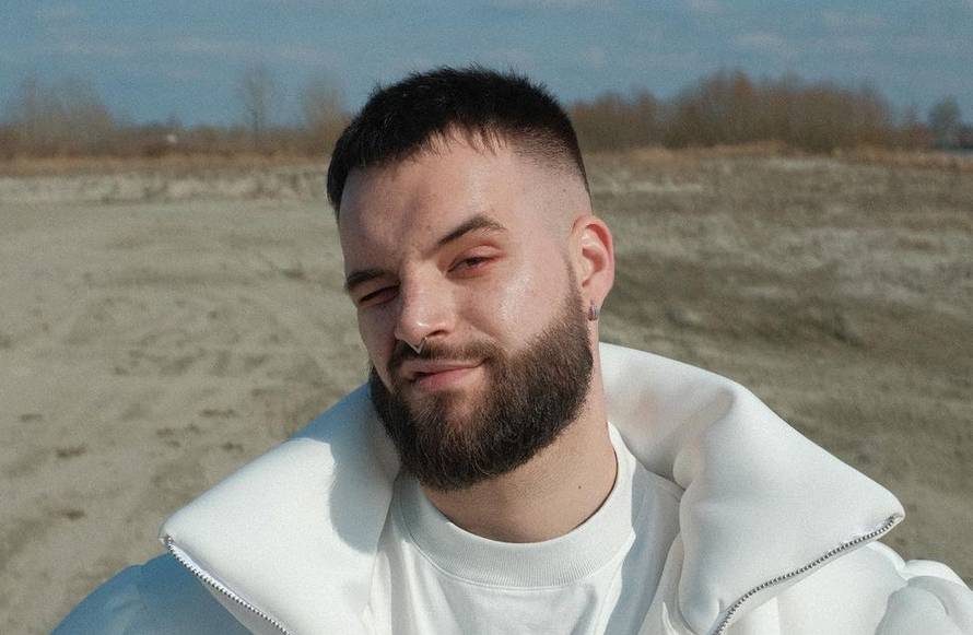 Ova pjesma prva je u trendingu na YouTubeu: 'Visi mi na k*ri...'