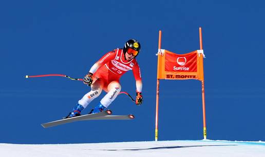 Bizarni peh skija&scaron;ice! Propu&scaron;ta finale sezone zbog udarca krave