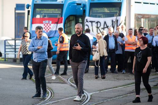 TRAMVAJI VOZE '&Zcaron;alit &cacute;emo se na presudu! Privremeno smo odlu&ccaron;ili zaustaviti &scaron;trajk...'