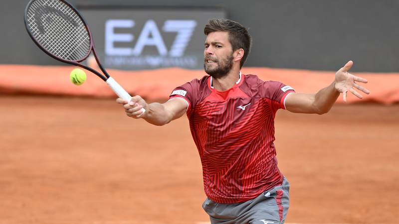 Mektić u polufinalu mješovitih parova. Auger-Aliassime prvi put ušao u četvrtfinale RG-a...