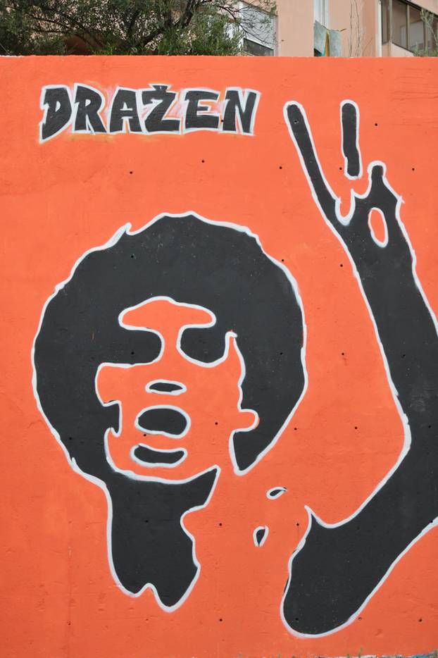 Šibenik: Navija?ka udruga Funcuti privodi kraju novi mural Dražena Petrovi?a