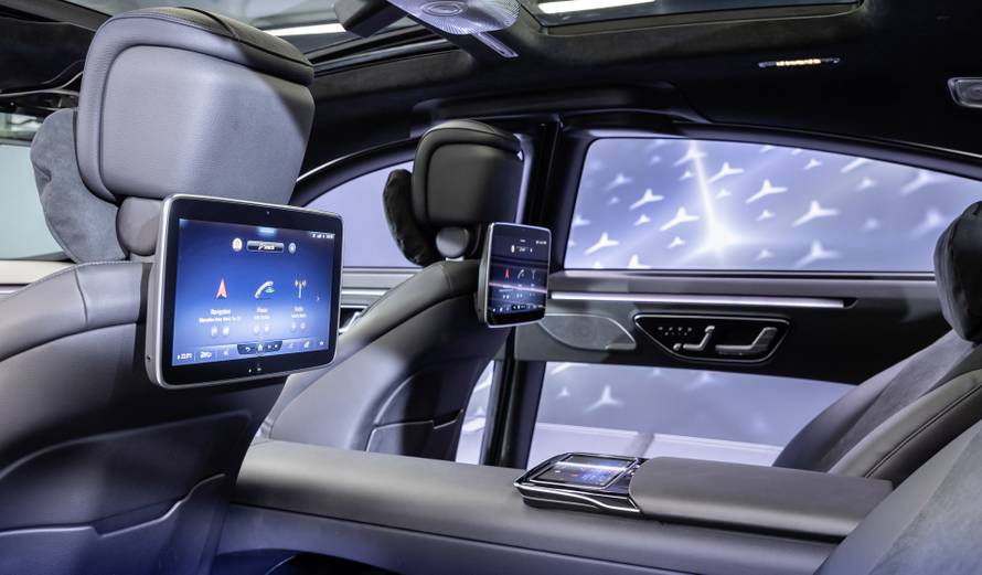 Meet the S-Class DIGITAL: „My MBUX” (Mercedes-Benz User Experience): Unterwegs daheim – luxuriös und digitalMeet the S-Class DIGITAL: "My MBUX" (Mercedes-Benz User Experience): At home on the road – luxurious and digital