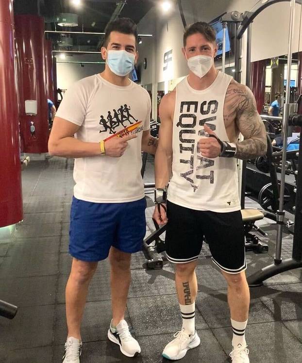 FOTO Trening, kile, mišići, žile: Ovi nogometaši objesili su svoje kopačke o klin i primili se utega