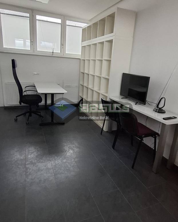 FOTO U Zagrebu nude ovih 19 kvadrata za 160.000 €! Teško je prepričati - pogledajte fotke...