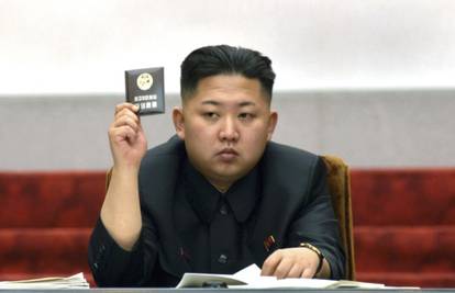 Kim Jong-un pogubio visokog časnika zbog krivih stihova