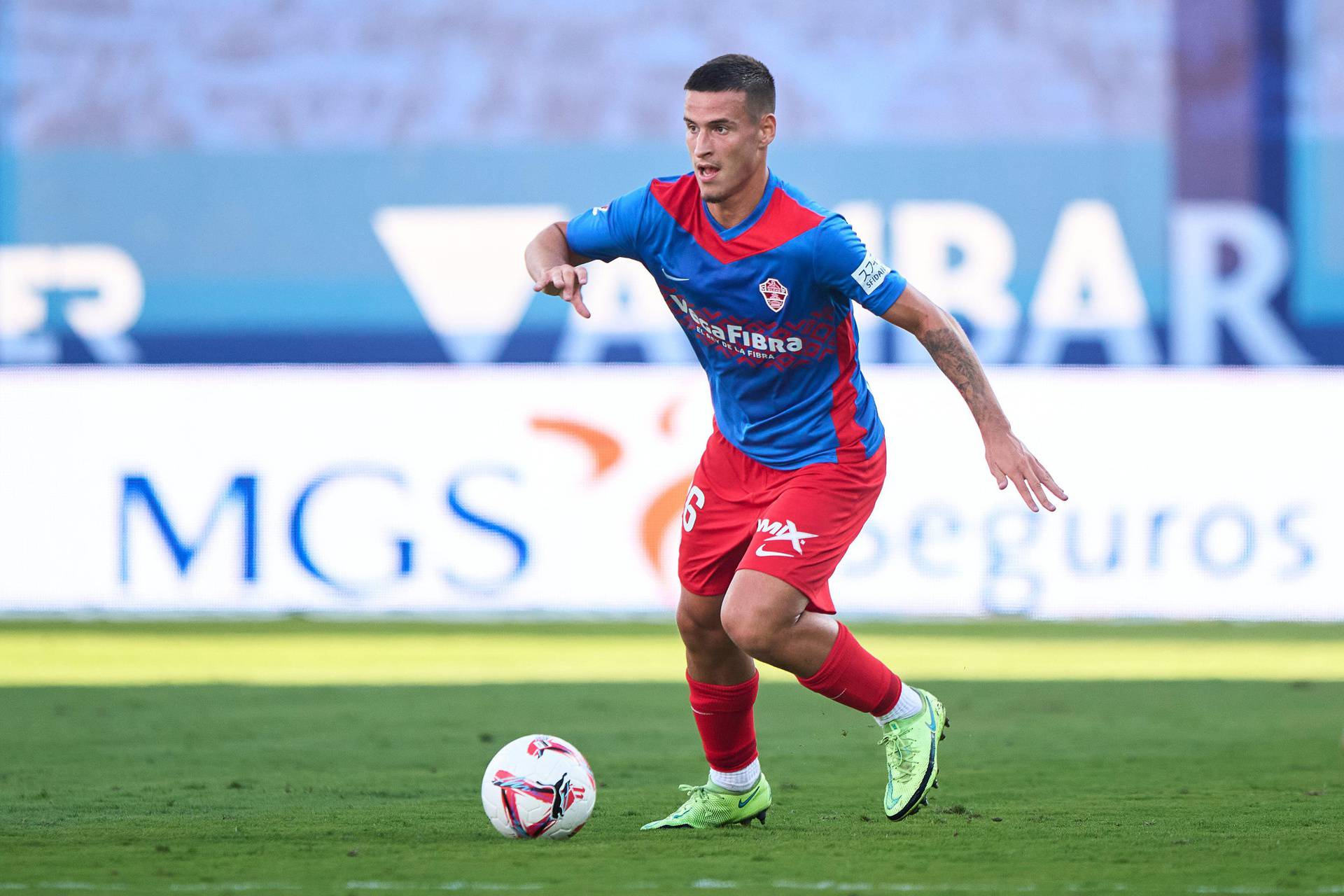 Matia Barzic of Elche CF with the ball during the LaLiga Hypermotion match between Real Zaragoza v Elche CF at La Romareda Stadium on September 08, 20