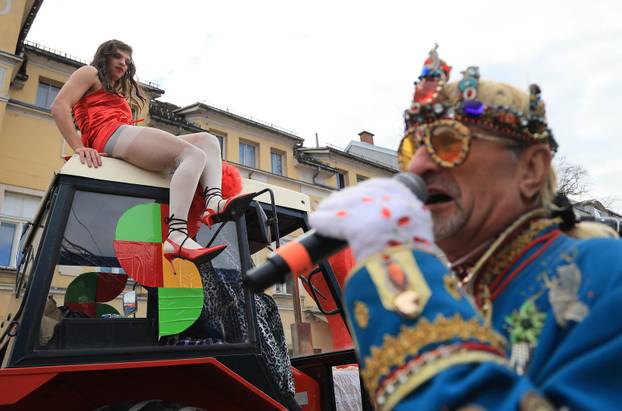 Velika povorka maskiranih grupa na 200. Samoborskom fašniku