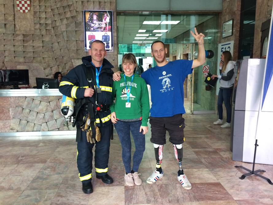 Trčali na 25. kat Zagrepčanke 'za sve koji misle da ne mogu'