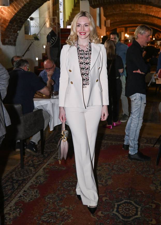 Zagreb: Brojni poznati na humanitarnom šahovskom turnir u konobi Mašklin i Lata