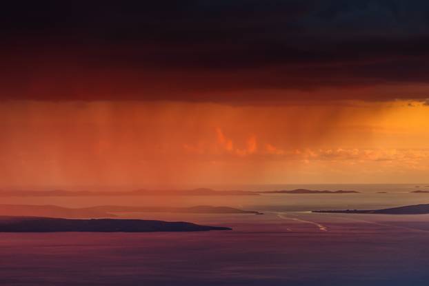 Kozjak: Zalazak sunca promatran sa vrha Sv. Jure 