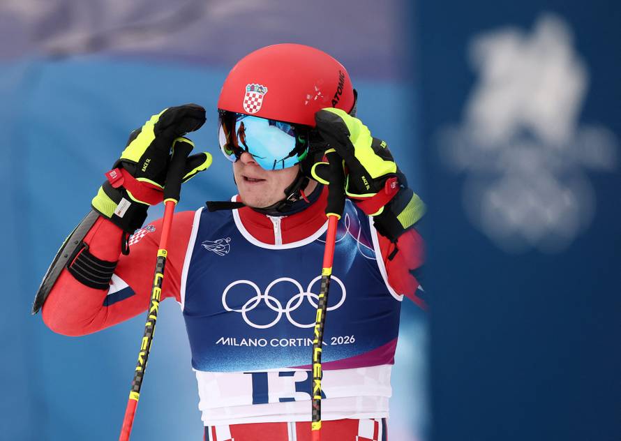 Alpine Skiing - Men's Giant Slalom Run 1