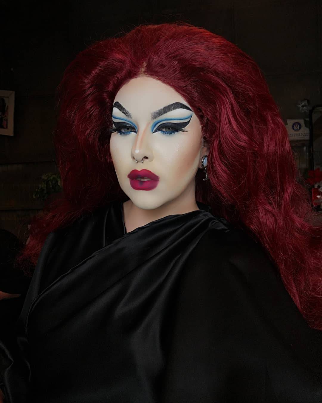 'Jedini sam ženski drag queen u zemlji, otac me vozi na gaže'