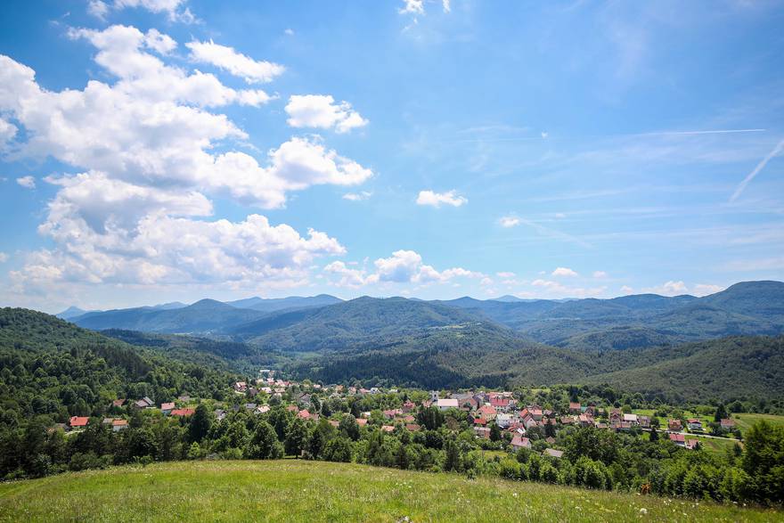 Skriveni biser Gorskog kotara: Imamo 600 stanovnika, ali šest muzeja i 13 crkvica, tisuće knjiga…’