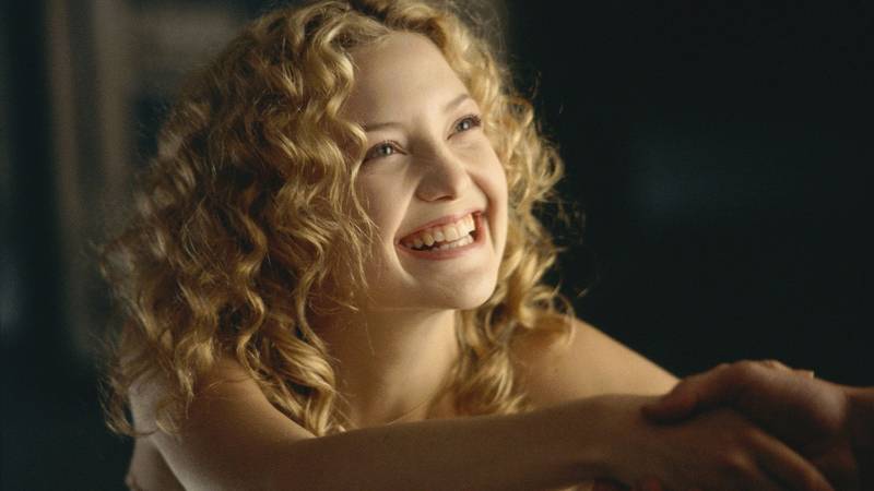 FOTO Slavna plavuša golicala je maštu fanova i toplesom, evo kako se mijenjala kroz godine