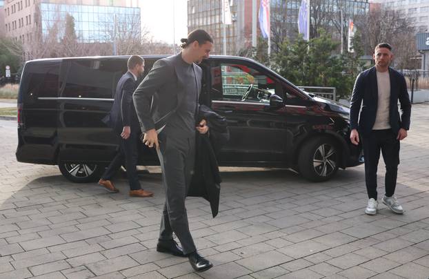 Zlatan Ibrahimovi? vi?en ispred hotela u Zagrebu