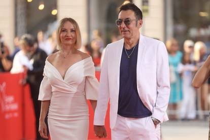 Branko Đurić i Tanja Ribič stigli na Sarajevo film festival: Par se modno uskladio za crveni tepih