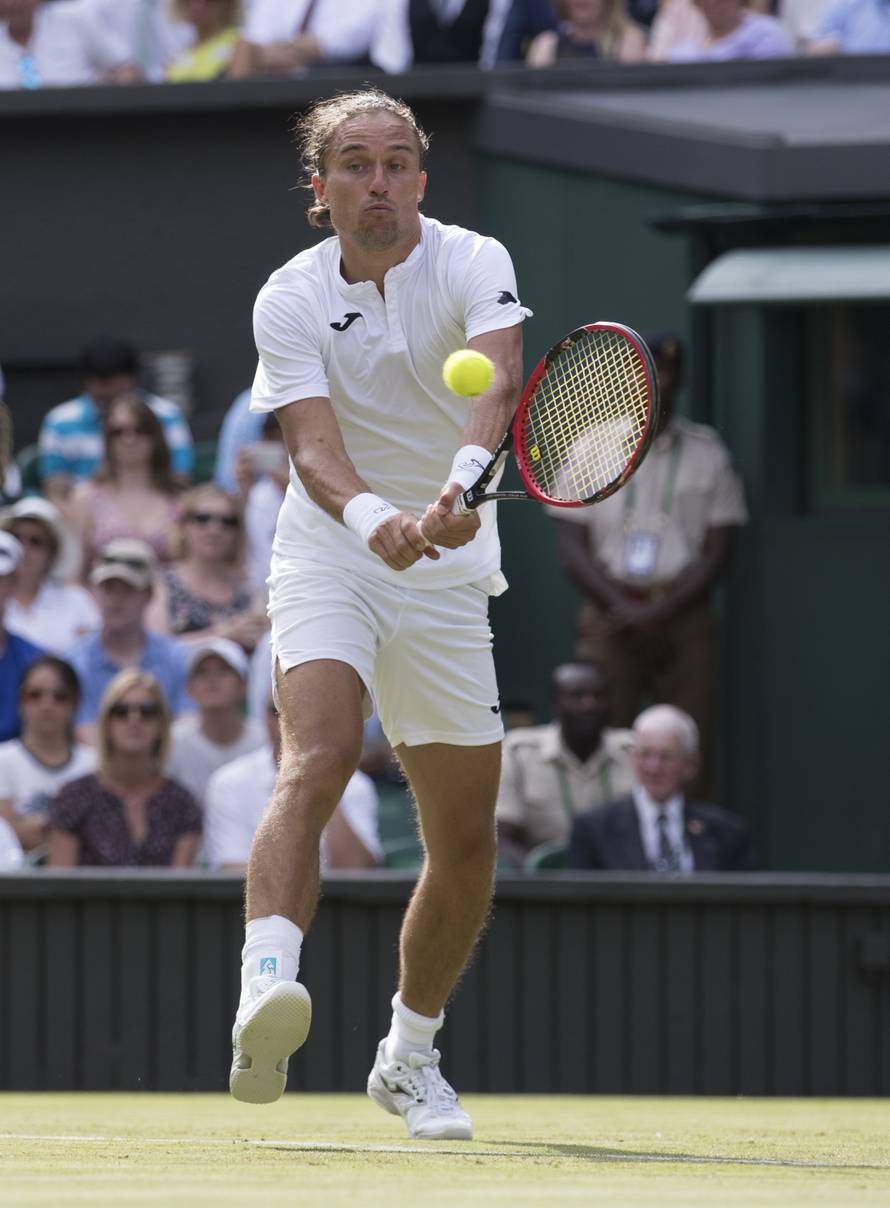 London:  Wimbledon, Roger Federer - Alexandr Dolgopolov