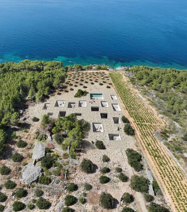 FOTOGALERIJA Hvar dobiva podzemnu vilu iz budućnosti!