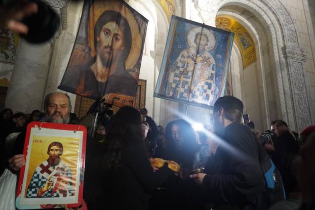 Beograd: Studenti u blokadi organizirali su ispred zgrade Rektorata skup pod nazivom "Znanje je moć"