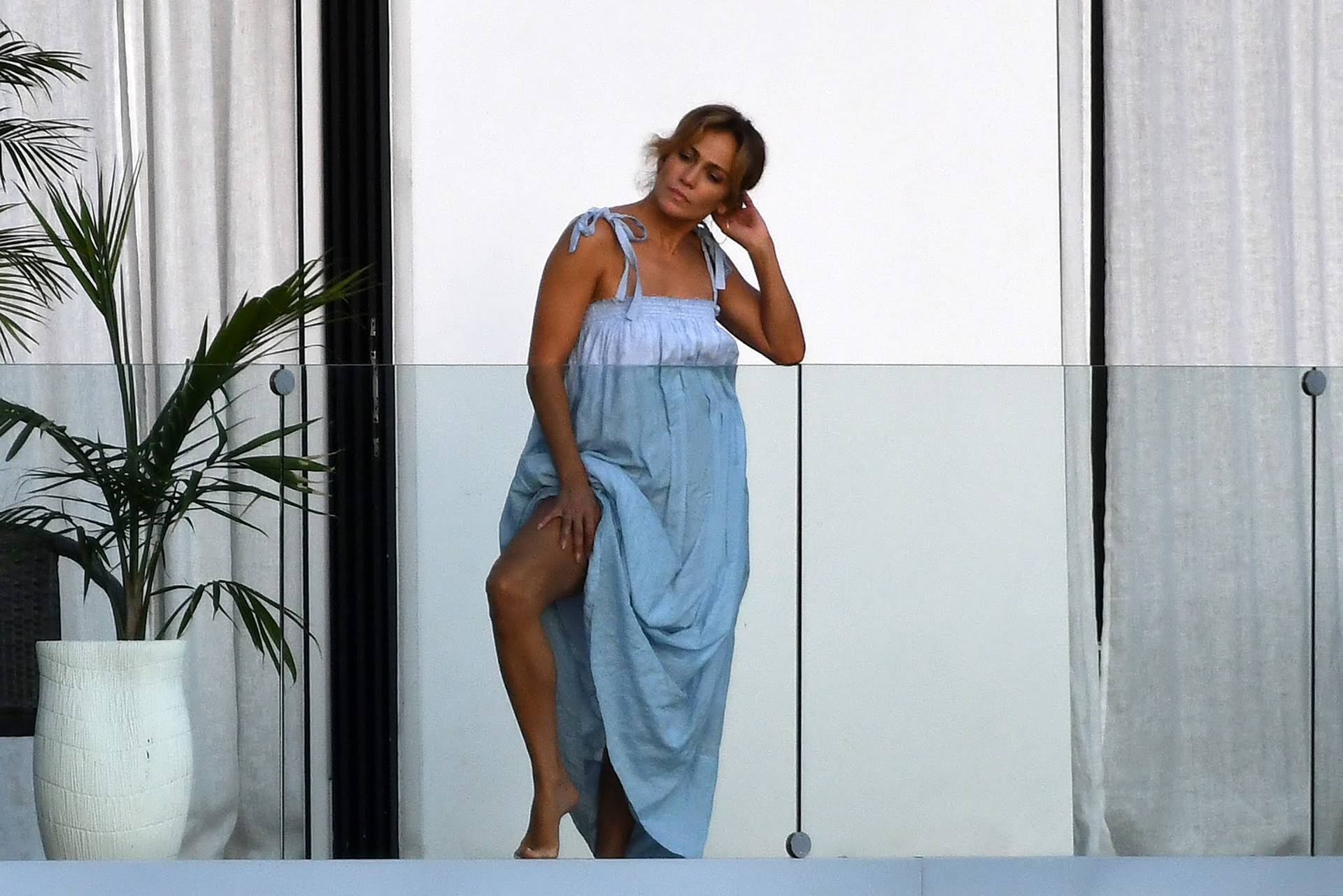 J.Lo i Ben Affleck uhvaćeni kako se ljube u teretani u Miamiju...
