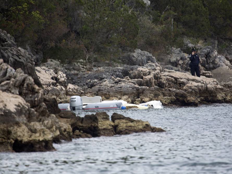 Traže nestale: Gumenjak nije imao svjetla, bili su na Šipanu