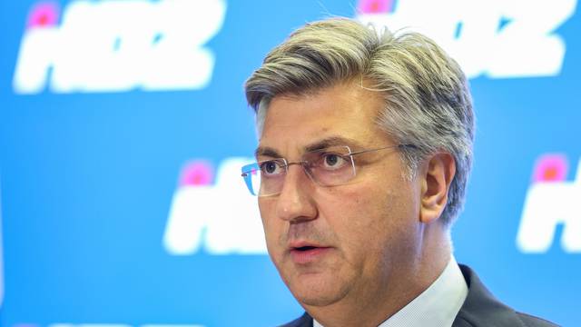 Zagreb: Andrej Plenković dao izjavu medijima nakon sjednice Predsjedništva HDZ-a