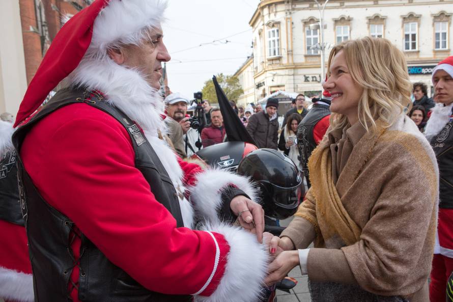 Bilo kuda, Advent svuda: Evo kako izgledaju hrvatski gradovi