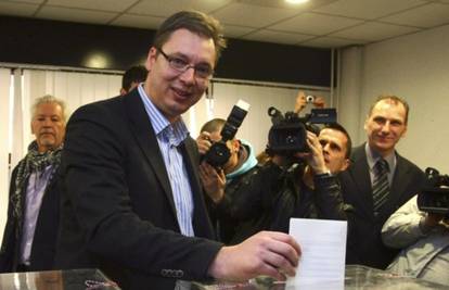 Vučić uvjerljivo: Dobio je više glasova nego Milošević 90-tih