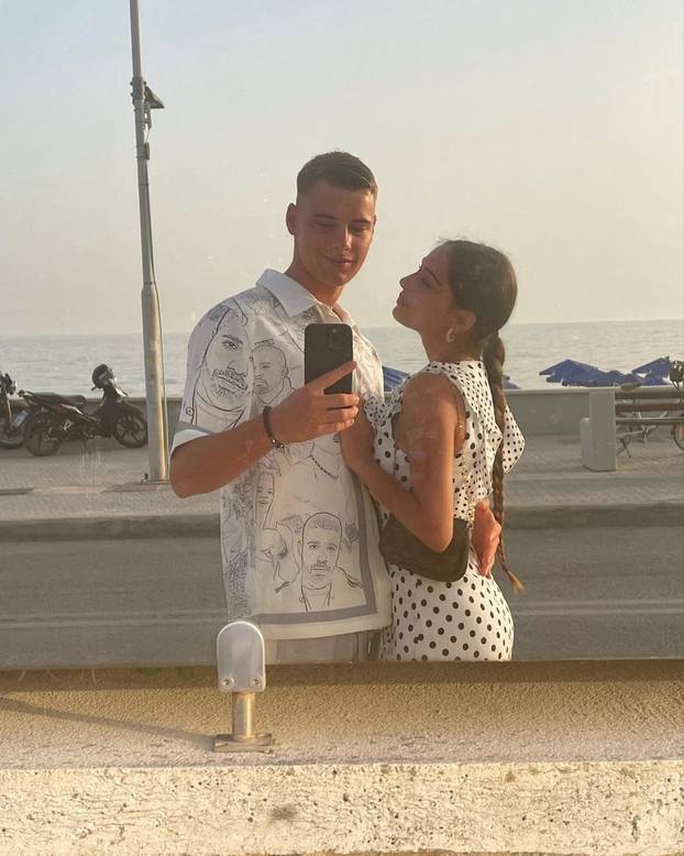 FOTO Julia je osvojila srce hit dinamovca. Godinama su skupa