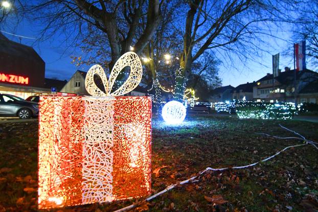 Ivanić-Grad zabljesnuo u blagdanskom ruhu