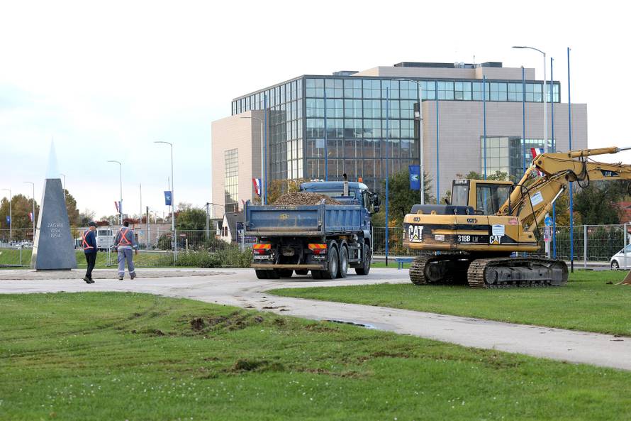 Zagreb: PoÄeli radovi na postavljanju spomenika dr. Franji TuÄmanu